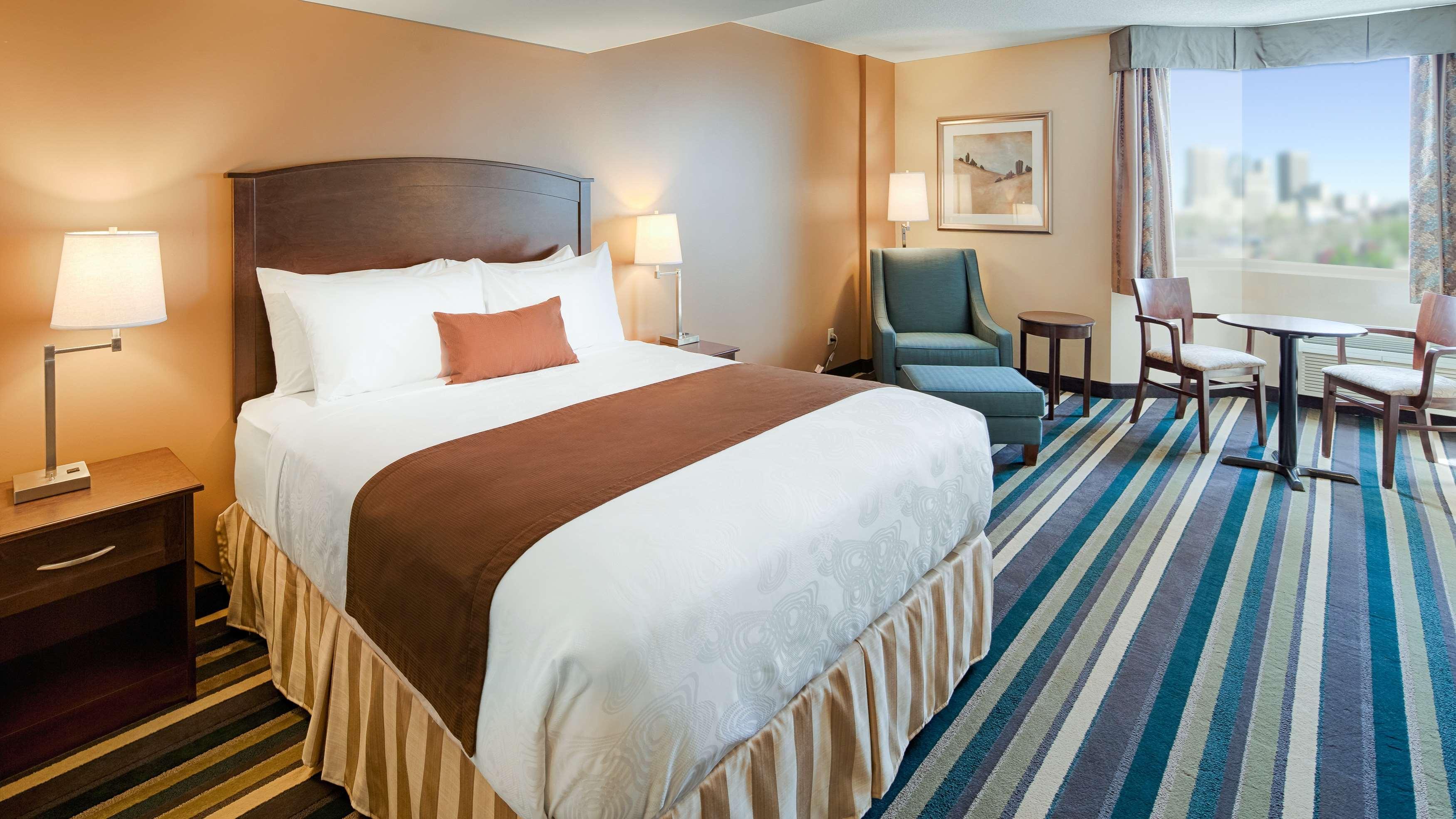 Best Western Plus Winnipeg Airport Hotel Bagian luar foto
