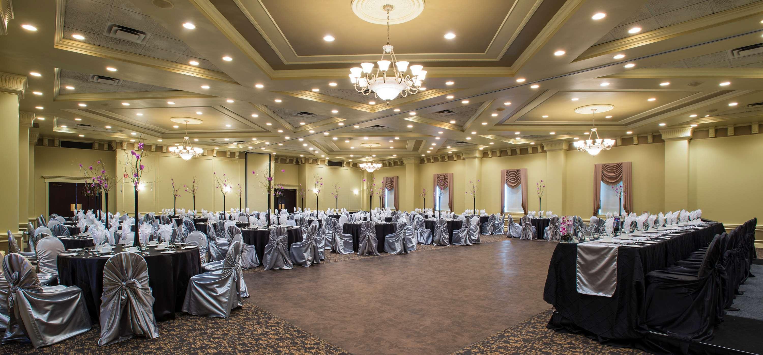 Best Western Plus Winnipeg Airport Hotel Bagian luar foto